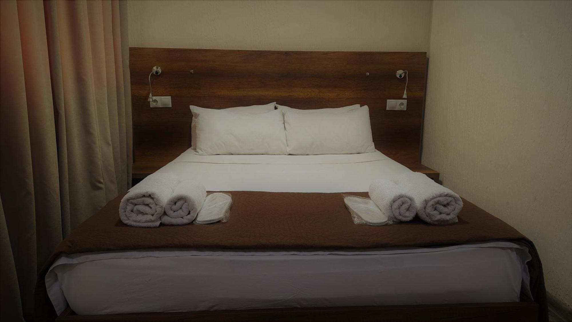 Hotel Georgian クタイシ エクステリア 写真