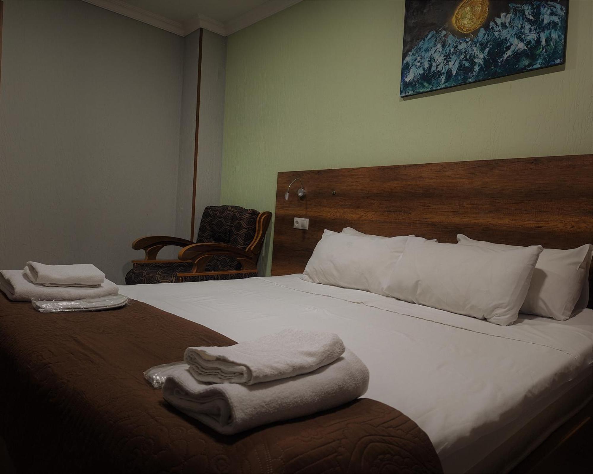 Hotel Georgian クタイシ エクステリア 写真