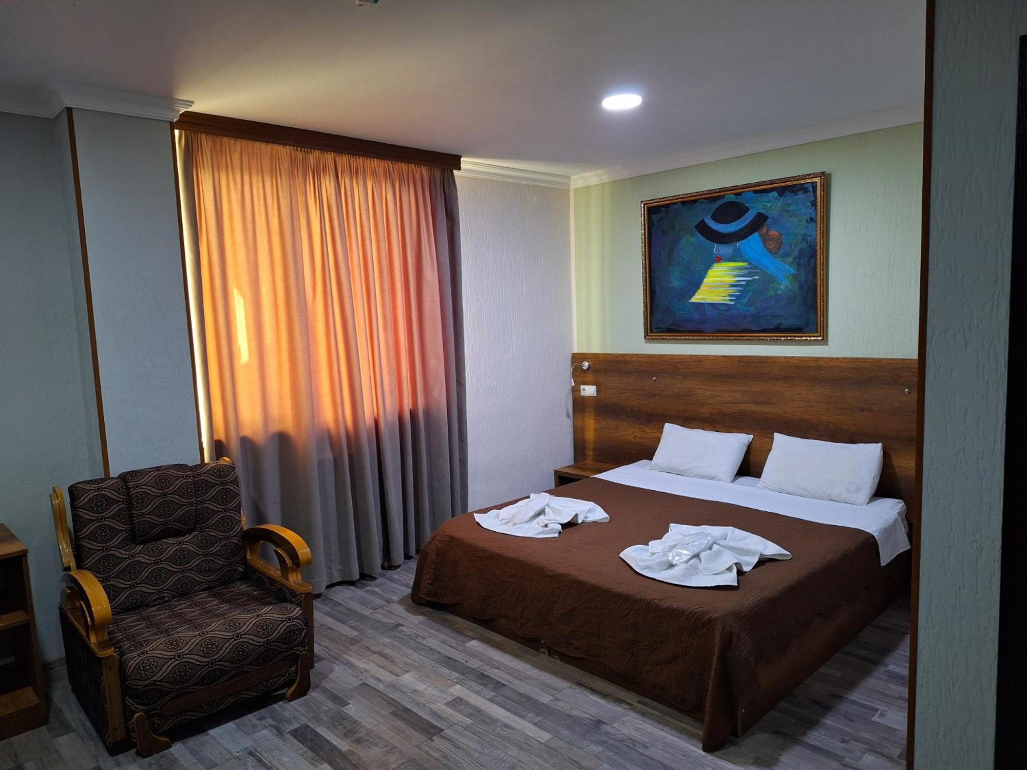 Hotel Georgian クタイシ エクステリア 写真