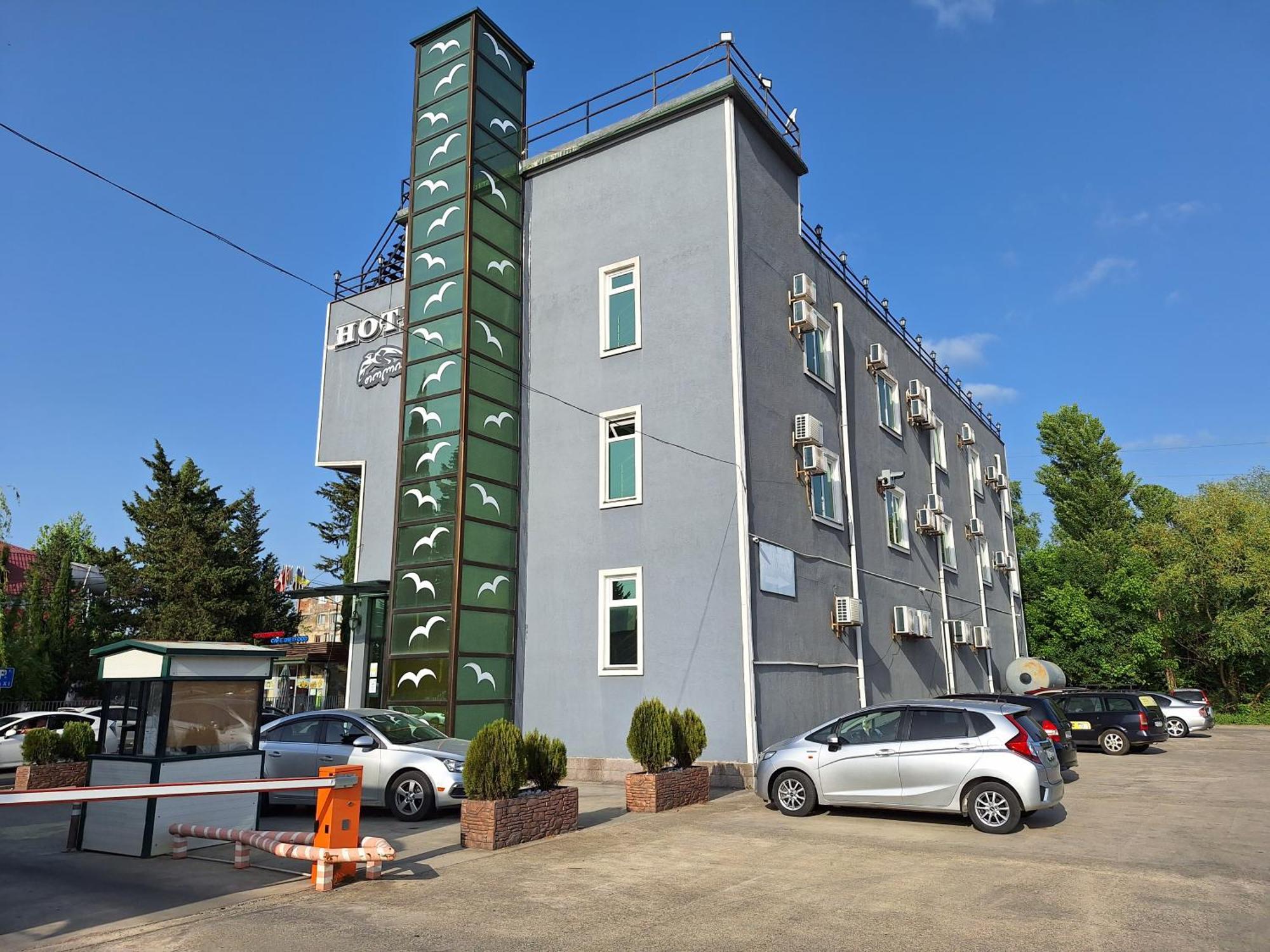 Hotel Georgian クタイシ エクステリア 写真