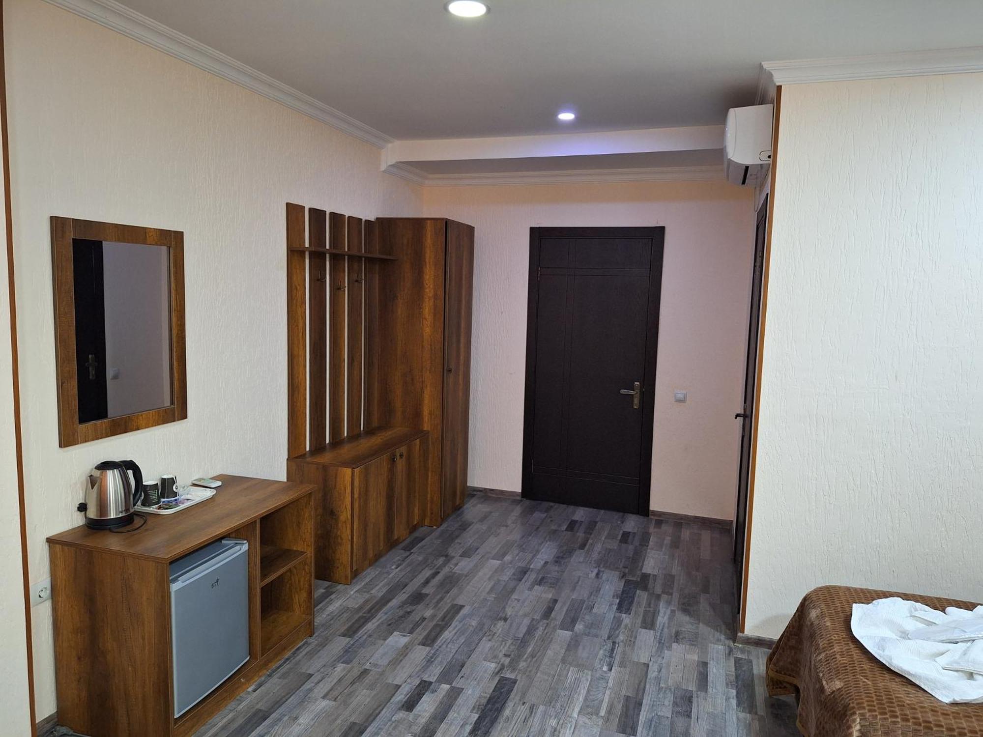 Hotel Georgian クタイシ エクステリア 写真