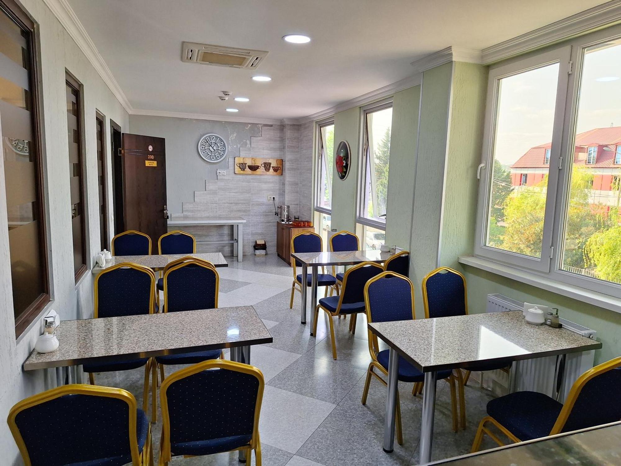 Hotel Georgian クタイシ エクステリア 写真